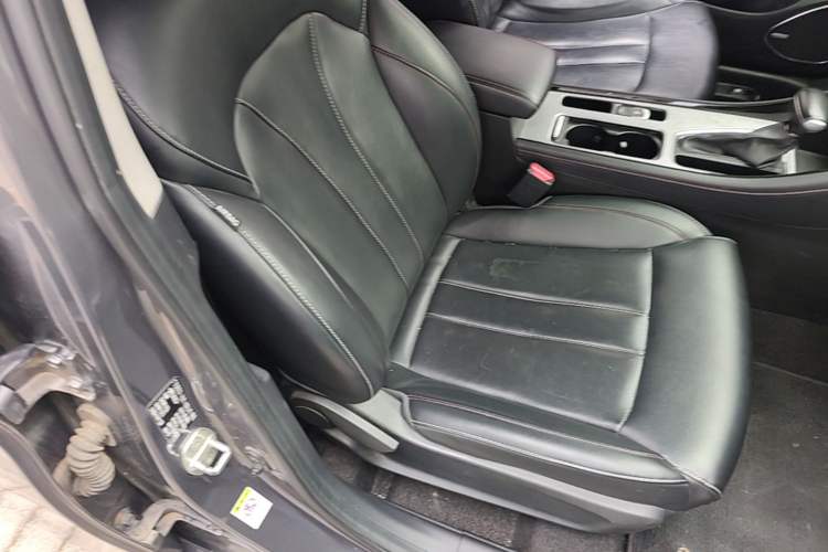 Used GAC Trumpchi GA4 2021 PLUS 235T Automatic Prestige Edition Right Front Seat