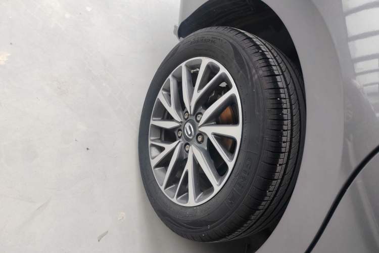 Used GAC Trumpchi GA4 2021 PLUS 235T Automatic Prestige Edition Right Rear Wheel Hub