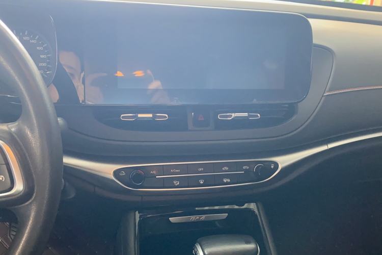 Used GAC Trumpchi GA4 2021 PLUS 235T Automatic Prestige Edition Audio And AC Panel