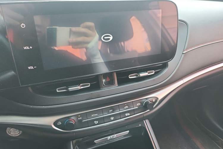 Used GAC Trumpchi GA4 2021 PLUS 235T Automatic Prestige Edition Audio And AC Panel