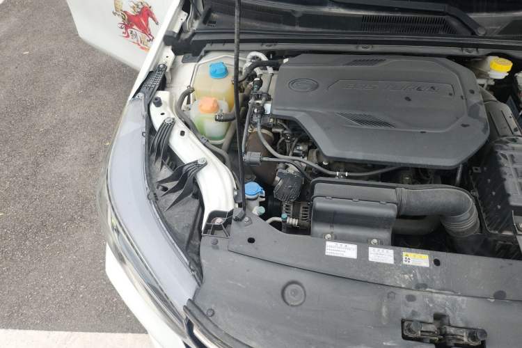 Used GAC Trumpchi GA4 2021 PLUS 235T Automatic Prestige Edition Engine Bay Right