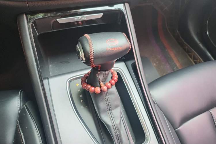 Used GAC Trumpchi GA4 2021 PLUS 235T Automatic Prestige Edition Gear Lever
