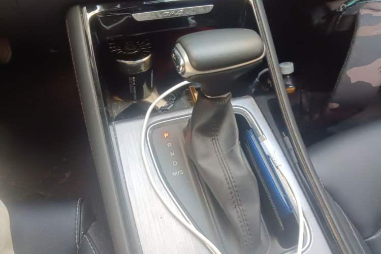 Used GAC Trumpchi GA4 2021 PLUS 235T Automatic Prestige Edition Gear Lever
