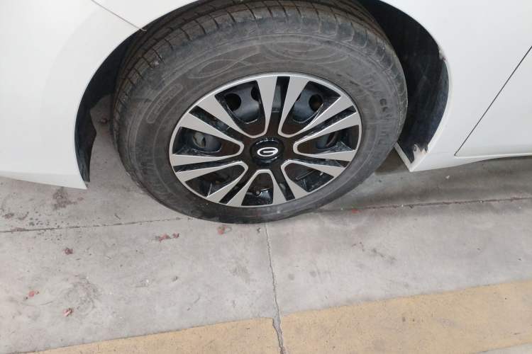 Used GAC Trumpchi GA4 2021 PLUS 235T Manual Elite Edition Left Front Wheel Hub