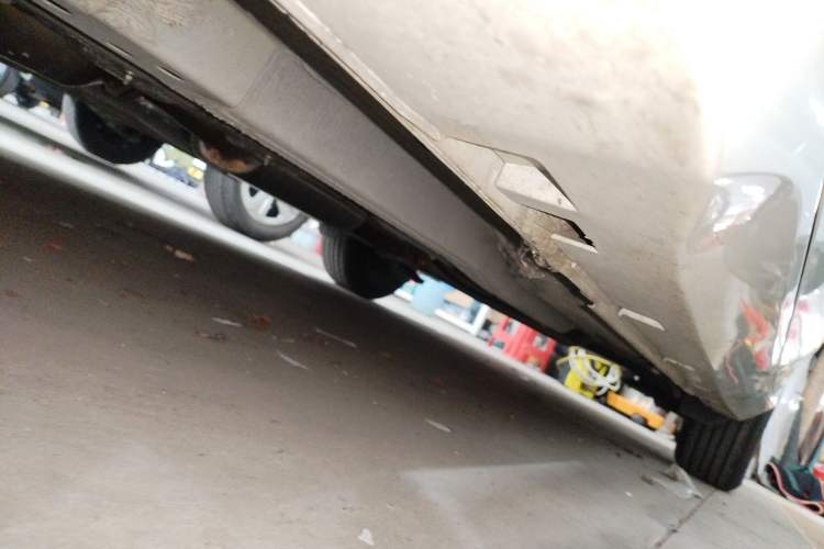 Used GAC Trumpchi GA4 2021 PLUS 235T Manual Elite Edition Left Side Sill