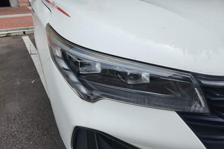 Used GAC Trumpchi GA4 2021 PLUS 235T Automatic Prestige Edition Right Front Headlight