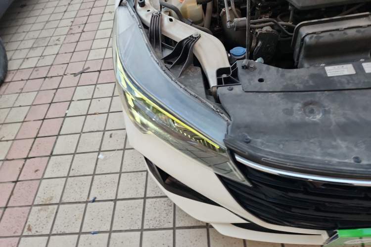 Used GAC Trumpchi GA4 2021 PLUS 235T Automatic Prestige Edition Right Front Headlight