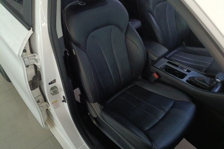 Used GAC Trumpchi GA4 2021 PLUS 235T Automatic Prestige Edition Right Front Seat