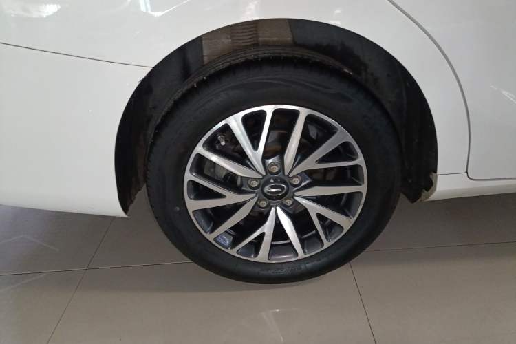 Used GAC Trumpchi GA4 2021 PLUS 235T Automatic Prestige Edition Right Rear Wheel Hub