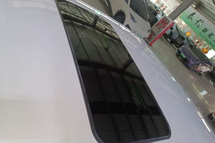 Used GAC Trumpchi GA4 2021 PLUS 235T Automatic Prestige Edition Roof