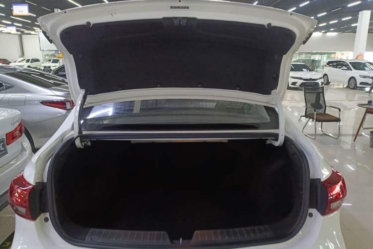 Used GAC Trumpchi GA4 2021 PLUS 235T Automatic Prestige Edition Trunk