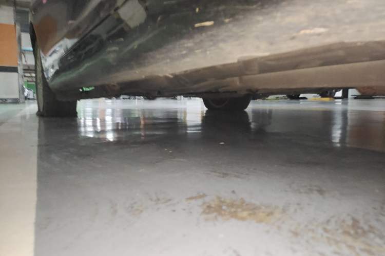 Used GAC Trumpchi GA5 2011 2.0L Manual Elite Edition Chassis Front Right