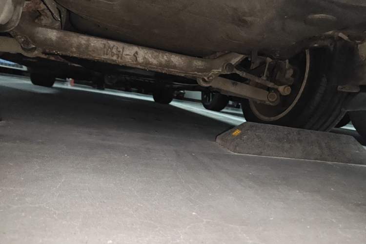 Used GAC Trumpchi GA5 2011 2.0L Automatic Elite Edition Chassis Rear