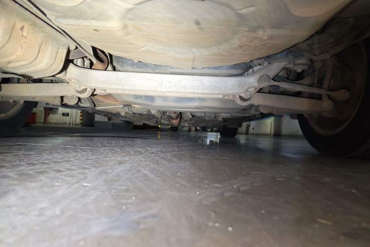 Used GAC Trumpchi GA5 2011 2.0L Manual Elite Edition Chassis Rear