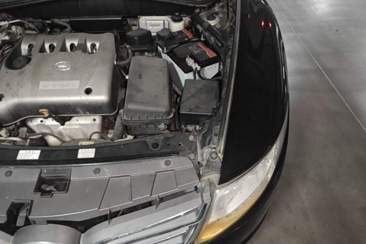 Used GAC Trumpchi GA5 2011 2.0L Automatic Elite Edition Engine Bay Left