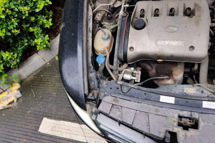 Used GAC Trumpchi GA5 2011 2.0L Manual Comfort Edition Engine Bay Right