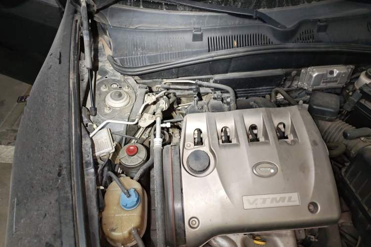 Used GAC Trumpchi GA5 2011 2.0L Manual Elite Edition Engine Bay Right
