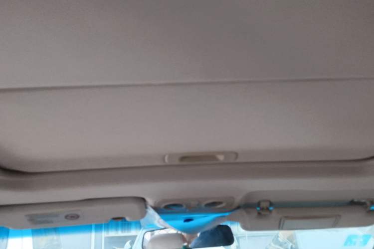 Used GAC Trumpchi GA5 2011 2.0L Automatic Elite Edition Headliner
