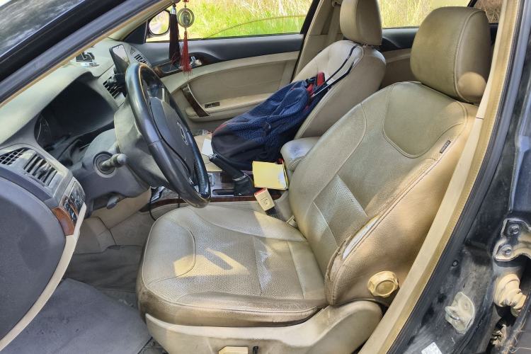 Used GAC Trumpchi GA5 2011 2.0L Manual Elite Edition Left Front Seat