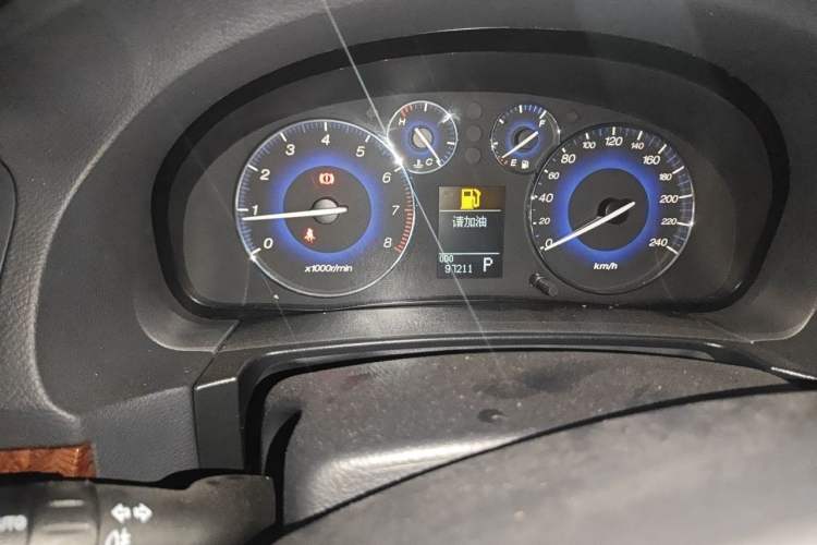 Used GAC Trumpchi GA5 2011 2.0L Automatic Elite Edition Odometer Close Up