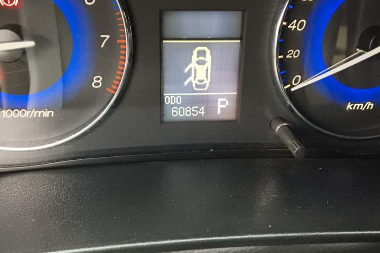 Used GAC Trumpchi GA5 2011 2.0L Automatic Elite Edition Odometer Close Up