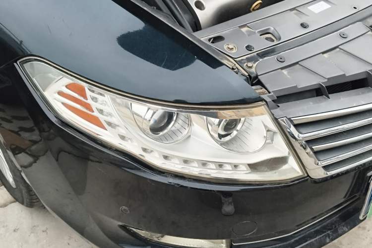 Used GAC Trumpchi GA5 2011 2.0L Automatic Elite Edition Right Front Headlight