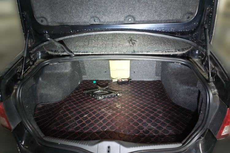 Used GAC Trumpchi GA5 2011 2.0L Manual Elite Edition Trunk