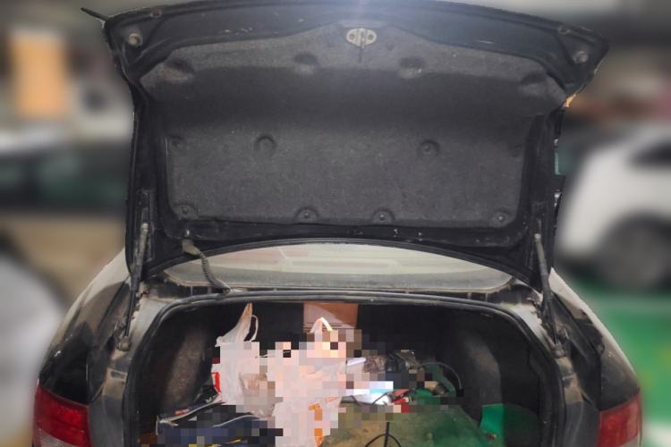 Used GAC Trumpchi GA5 2011 2.0L Manual Elite Edition Trunk