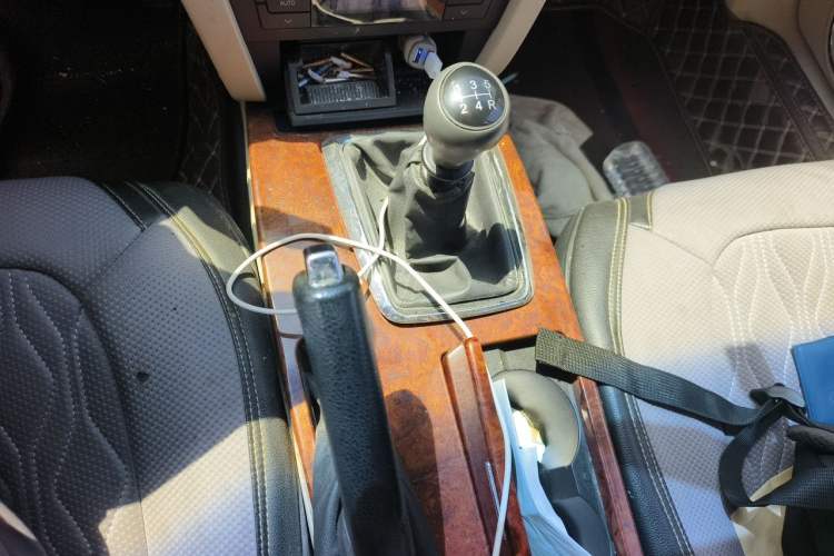 Used GAC Trumpchi GA5 2011 2.0L Manual Elite Edition Gear Lever