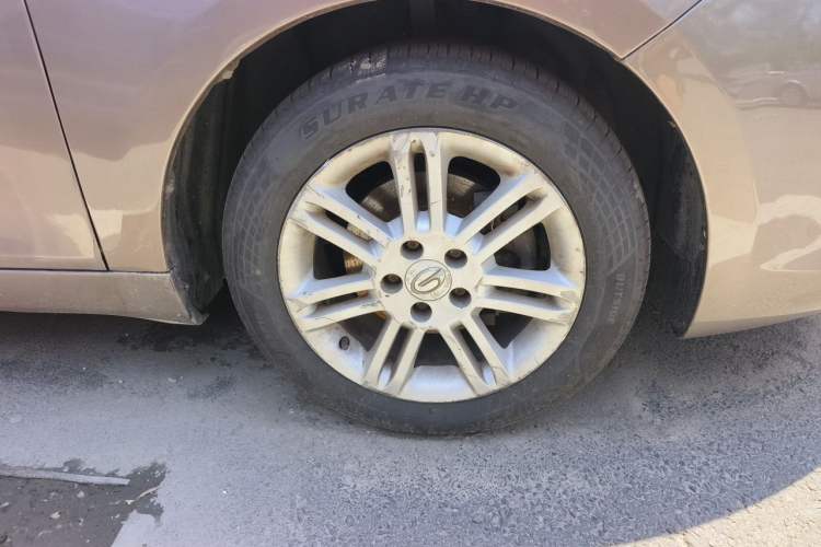 Used GAC Trumpchi GA5 2011 2.0L Manual Elite Edition Right Front Wheel Hub