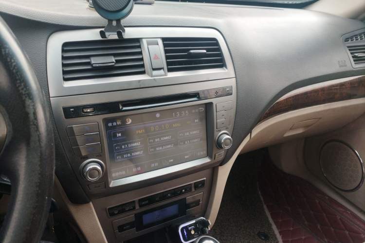 Used GAC Trumpchi GA5 2011 2.0L Manual Elite Edition Audio And AC Panel
