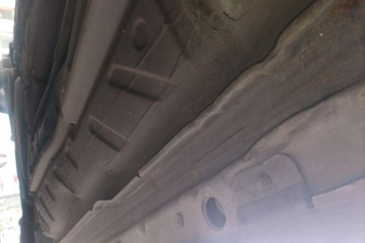 Used GAC Trumpchi GA5 2011 2.0L Manual Elite Edition Chassis Front Left