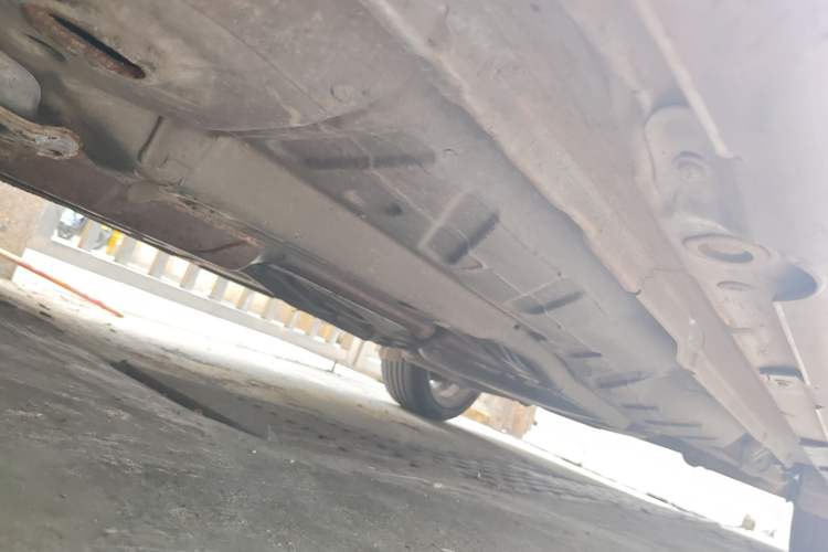 Used GAC Trumpchi GA5 2011 2.0L Automatic Elite Edition Chassis Front Left