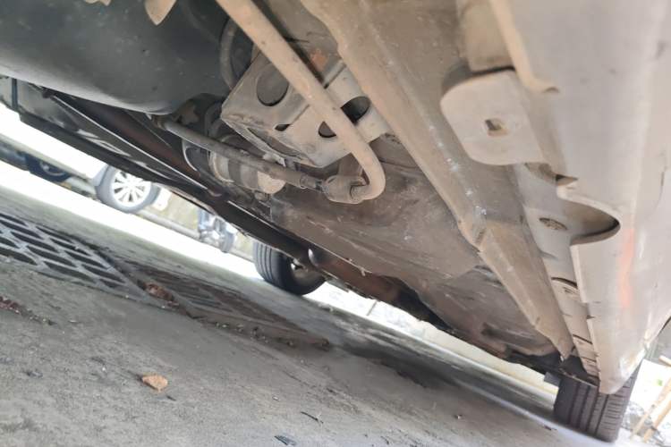Used GAC Trumpchi GA5 2011 2.0L Automatic Elite Edition Chassis Rear Right