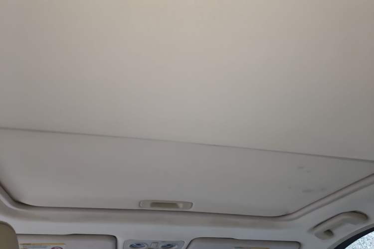 Used GAC Trumpchi GA5 2011 2.0L Automatic Elite Edition Headliner
