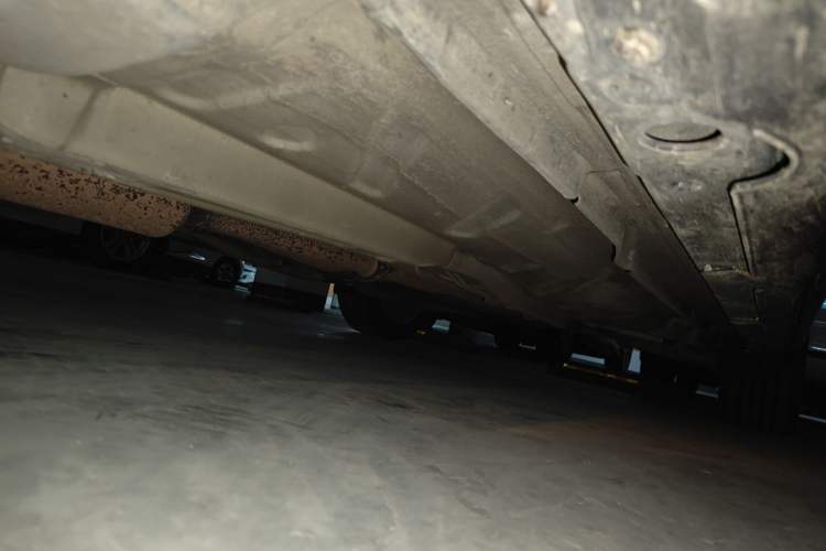 Used GAC Trumpchi GA5 2011 2.0L Automatic Elite Edition Chassis Front Left