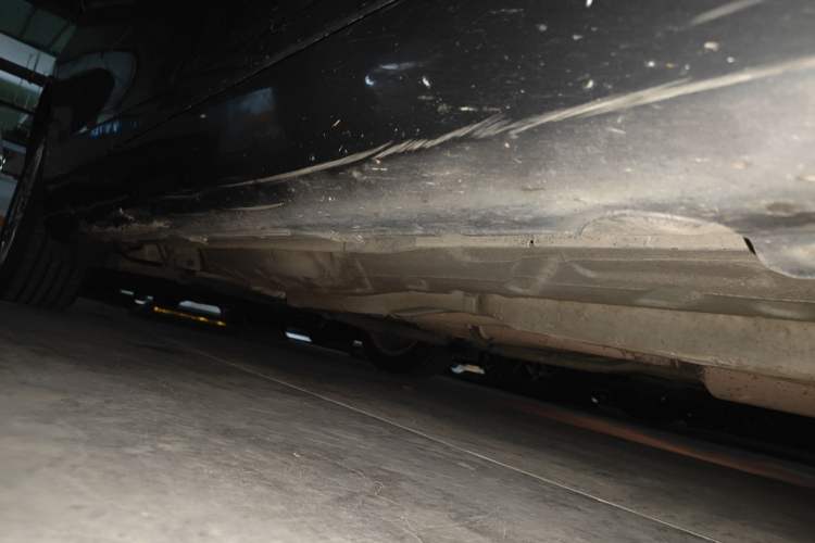 Used GAC Trumpchi GA5 2011 2.0L Automatic Elite Edition Chassis Front Right