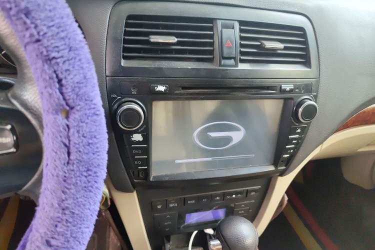 Used GAC Trumpchi GA5 2011 2.0L Automatic Elite Edition Audio And AC Panel