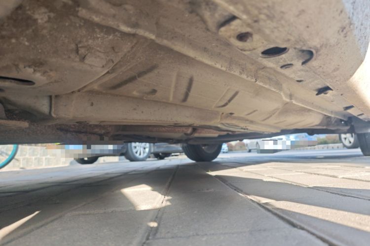 Used GAC Trumpchi GA5 2011 2.0L Automatic Elite Edition Chassis Front Left
