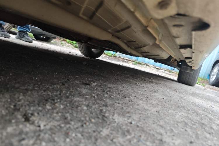 Used GAC Trumpchi GA5 2011 2.0L Automatic Elite Edition Chassis Front Left