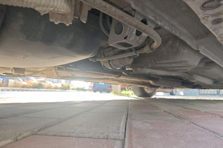 Used GAC Trumpchi GA5 2011 2.0L Automatic Elite Edition Chassis Rear Right
