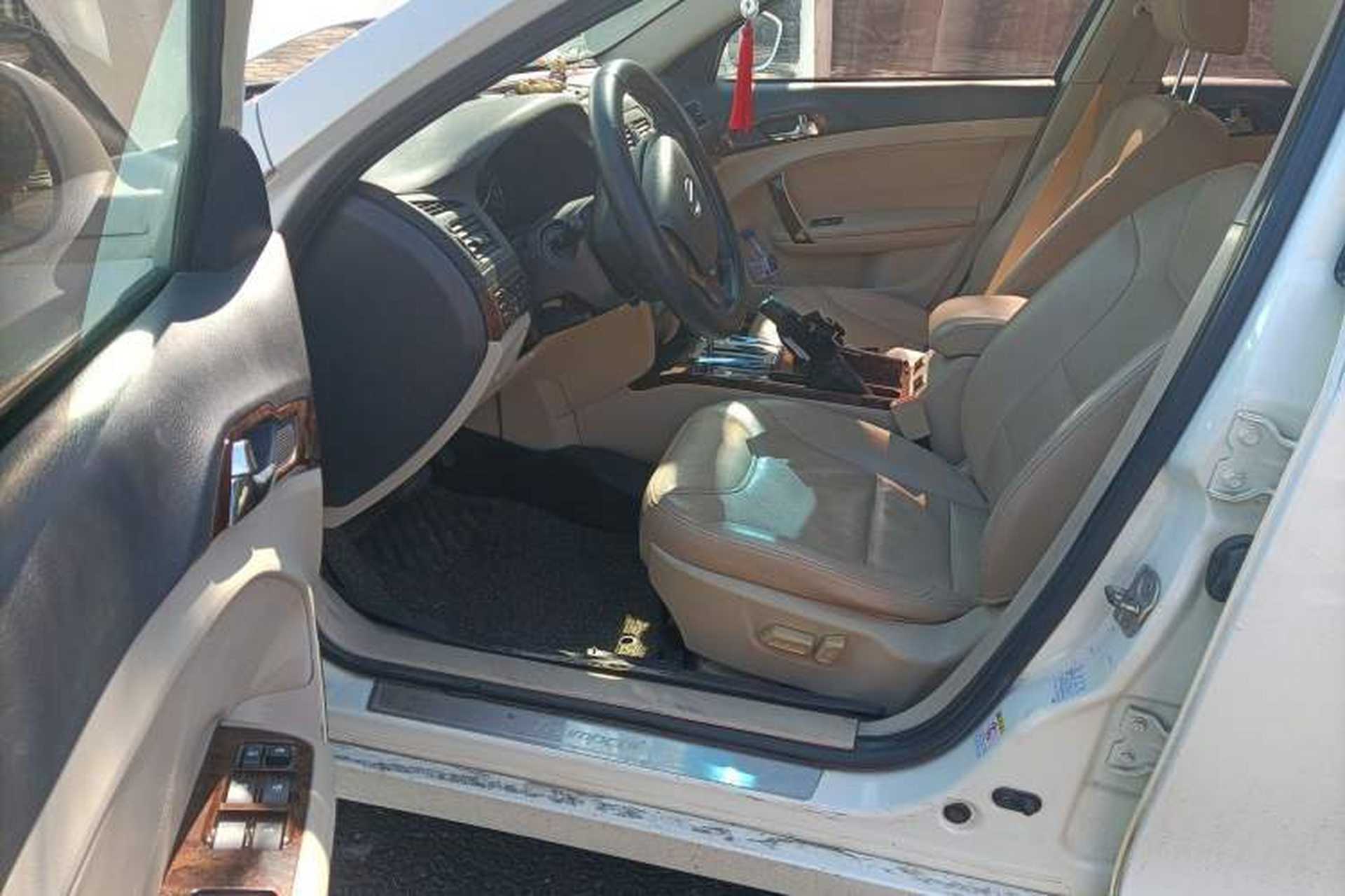 Used GAC Trumpchi GA5 2011 2.0L Automatic Luxury Edition Driver Seat