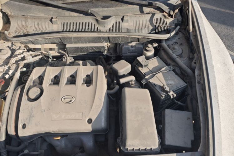 Used GAC Trumpchi GA5 2011 2.0L Automatic Elite Edition Engine Bay Left