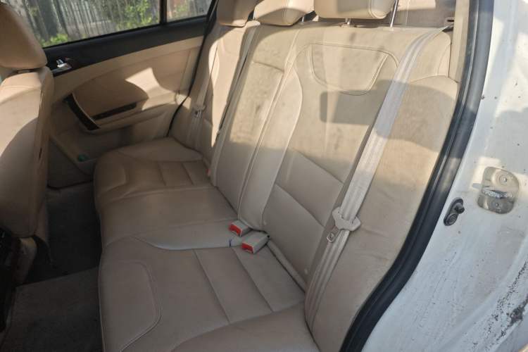 Used GAC Trumpchi GA5 2011 2.0L Automatic Elite Edition Left Rear Seat