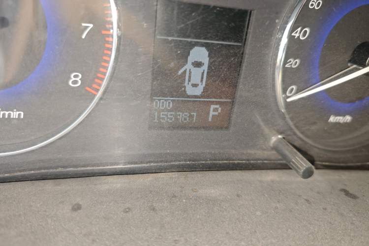 Used GAC Trumpchi GA5 2011 2.0L Automatic Elite Edition Odometer Close Up