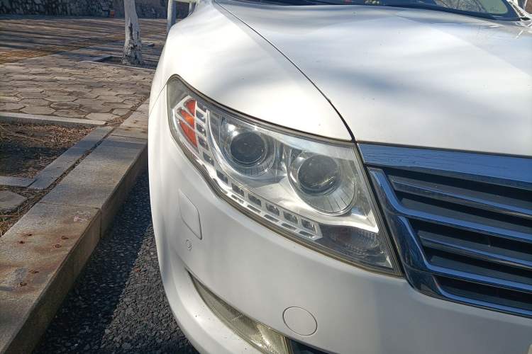 Used GAC Trumpchi GA5 2011 2.0L Automatic Luxury Edition Right Front Headlight