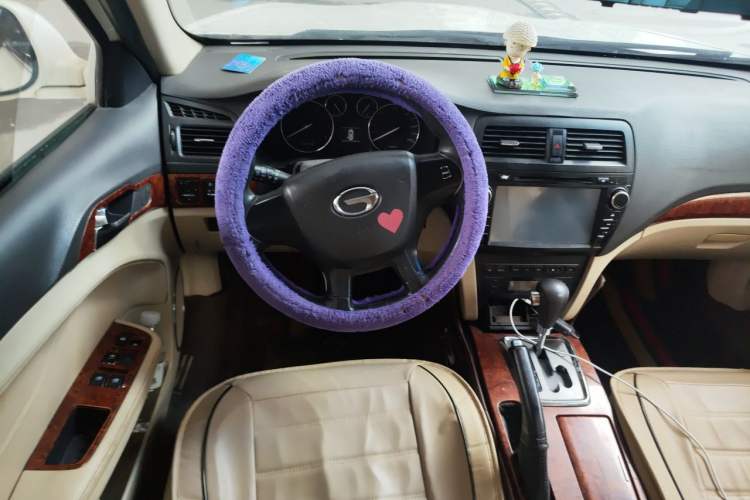 Used GAC Trumpchi GA5 2011 2.0L Automatic Elite Edition Steering Wheel