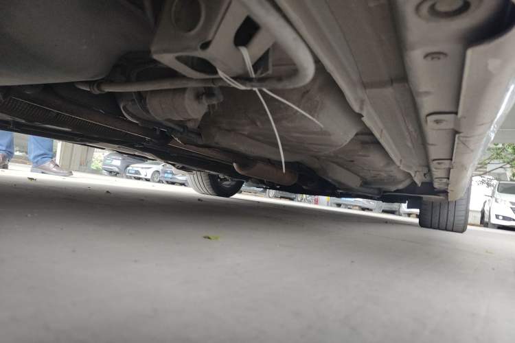 Used GAC Trumpchi GA5 2011 2.0L Automatic Prestige Edition Chassis Rear Right