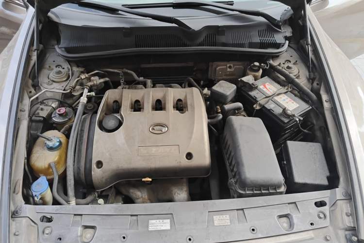 Used GAC Trumpchi GA5 2011 2.0L Automatic Elite Edition Engine Bay