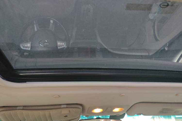Used GAC Trumpchi GA5 2011 2.0L Automatic Prestige Edition Headliner